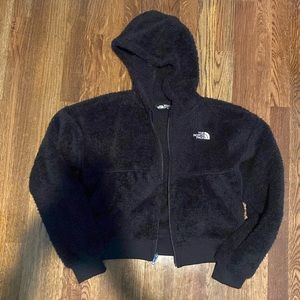 North Face Fleece fuzzy zip up jacket with pockets size XL girls 14/16.